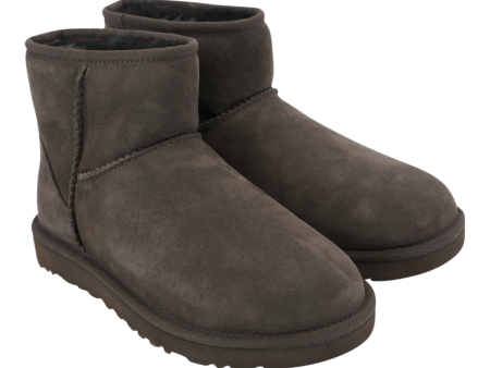 UGG Women s Classic Mini Boots Discount